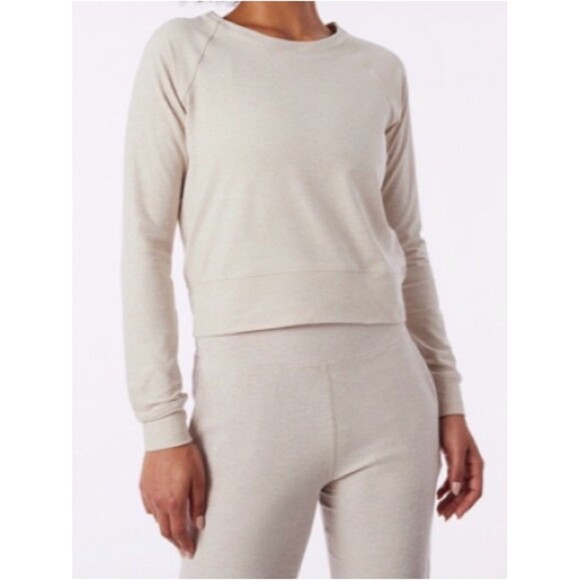 Outdoor Voices Tops - Outdoor Voices CloudKnit Shrunken Crew Oatmeal Long Sleeve Pullover Shirt. Small